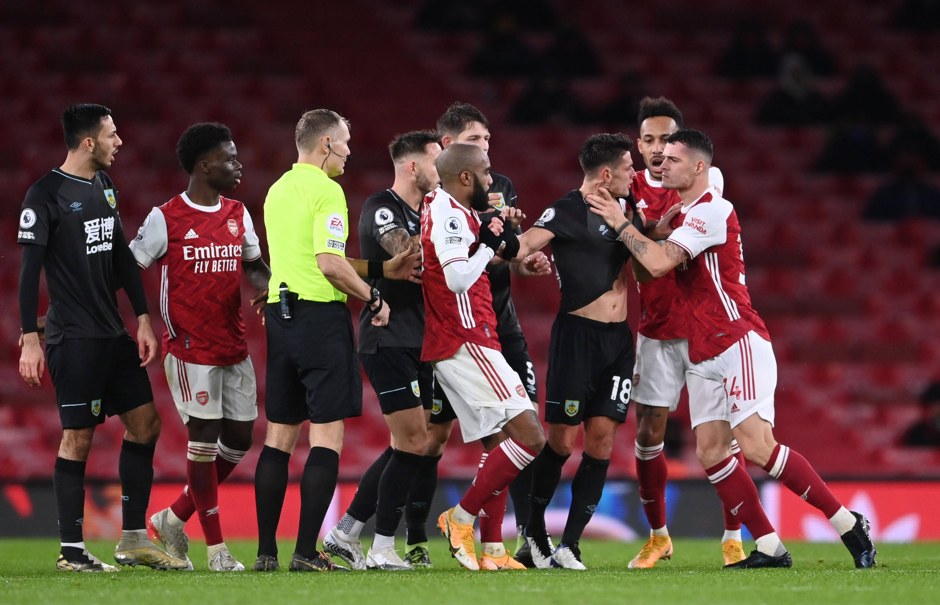 样游泳世界 样游泳世界