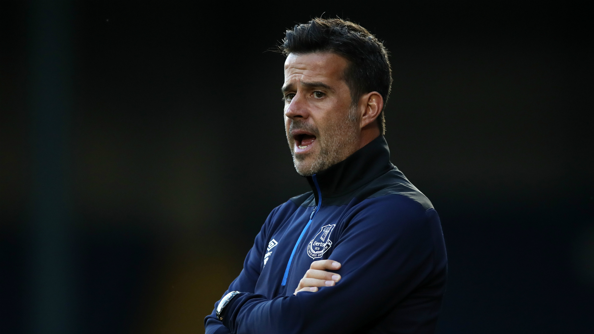 可以看到他 可以看到他